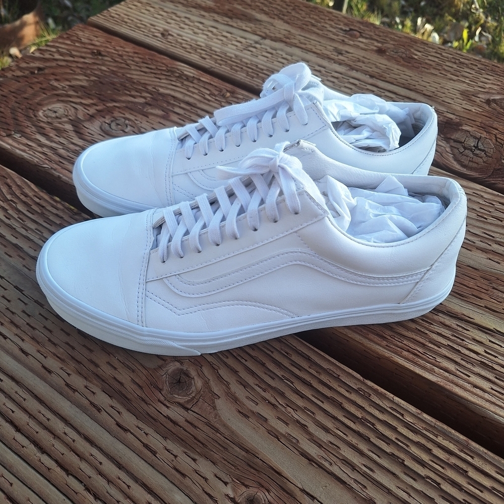 Vans Old Skool Classic All-White Men's Sneakers 12 - Picture 10 of 16